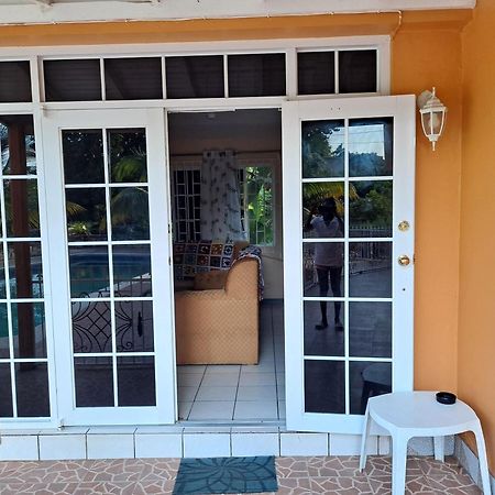 Chaudhry Holiday House Montego Bay Esterno foto